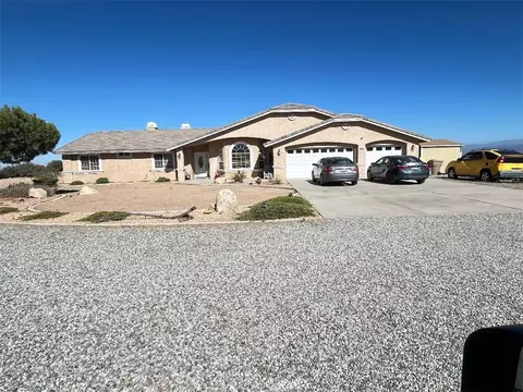 10928 Lantry Ln, Oak Hills, CA 92344