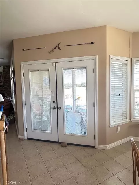 Entry Way - 10928 Lantry Ln, Oak Hills, CA 92344 photo 3 of 3