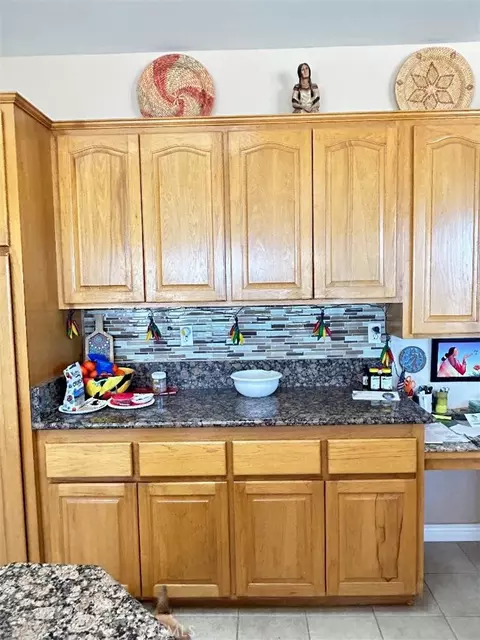 Kitchen - 10928 Lantry Ln, Oak Hills, CA 92344 photo 6 of 6