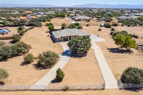 View/Area - 8423 Beaver, Phelan, CA 92371 photo 6 of 7