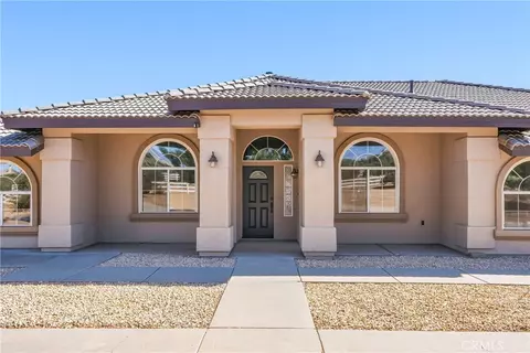 Exterior - 8423 Beaver, Phelan, CA 92371 photo 4 of 8