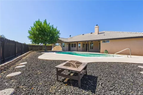 Exterior - 8423 Beaver, Phelan, CA 92371 photo 6 of 8
