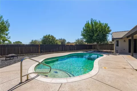Exterior - 8423 Beaver, Phelan, CA 92371 photo 5 of 8