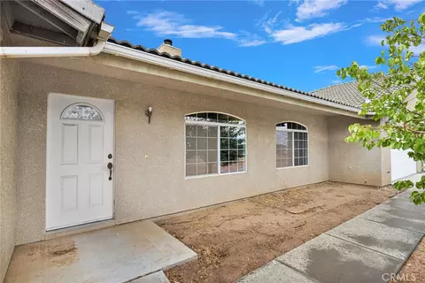 Exterior - 10432 Atsina, Phelan, CA 92371 photo 3 of 9