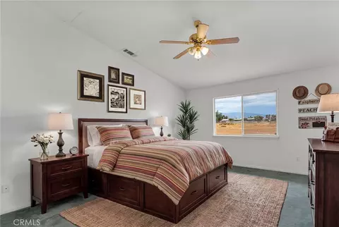 Bedroom - 10432 Atsina, Phelan, CA 92371 photo 5 of 8