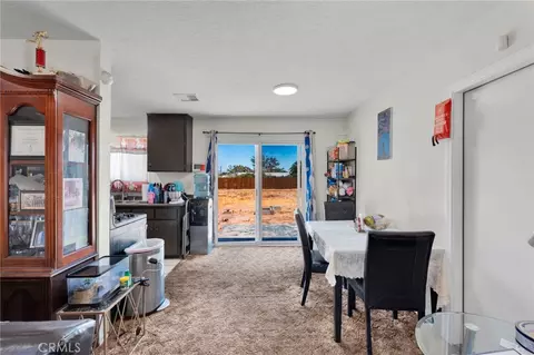 Dining - 10599 Oakwood, Hesperia, CA 92345 photo 1 of 1