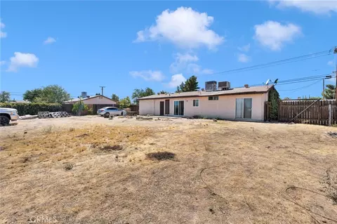 Exterior - 10599 Oakwood, Hesperia, CA 92345 photo 6 of 7