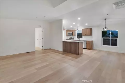 9572 Smith Rd, Phelan, CA 92371 photo 5