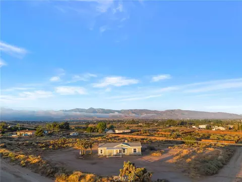 9572 Smith Rd, Phelan, CA 92371 photo 36