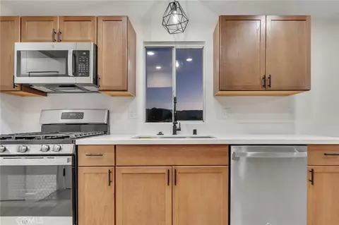 9572 Smith Rd, Phelan, CA 92371 photo 11