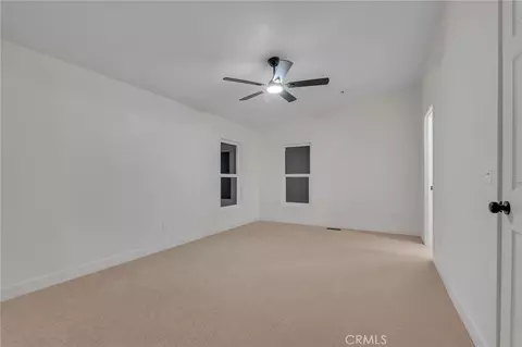 9572 Smith Rd, Phelan, CA 92371 photo 19