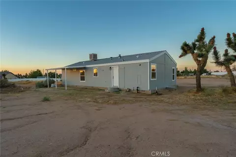 9572 Smith Rd, Phelan, CA 92371 photo 28
