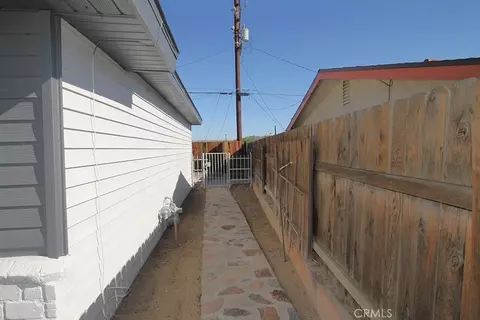 Exterior - 1537 De Anza, Barstow, CA 92311 photo 7 of 8