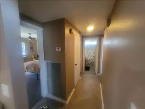Entry Way - 20061 Seneca, Apple Valley, CA 92307 photo 5 of 9