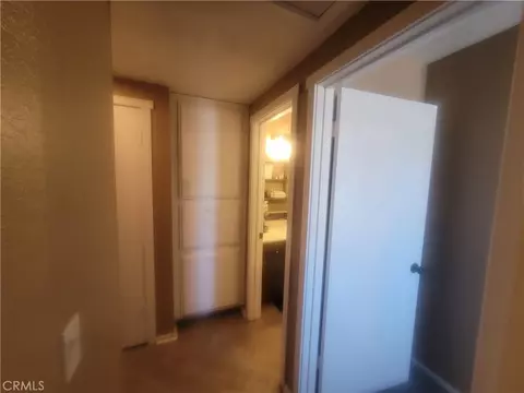Entry Way - 20061 Seneca, Apple Valley, CA 92307 photo 8 of 9