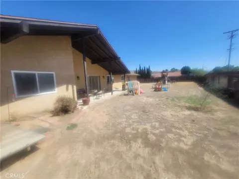 Exterior - 20061 Seneca, Apple Valley, CA 92307 photo 6 of 7