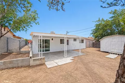 Exterior - 1732 De Anza St, Barstow, CA 92311 photo 5 of 7