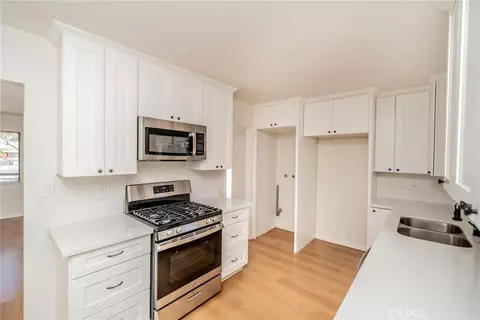 Kitchen - 1732 De Anza St, Barstow, CA 92311 photo 1 of 2