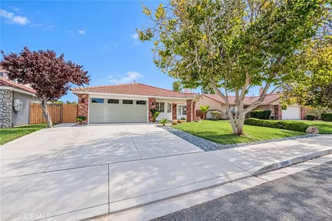 12609 Sunbird Ln, Victorville, CA 92392