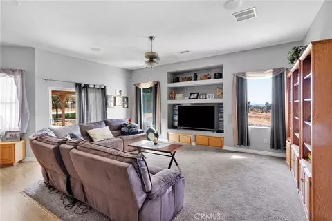 Living - 9550 Lucerne, Apple Valley, CA 92308 photo 4 of 7