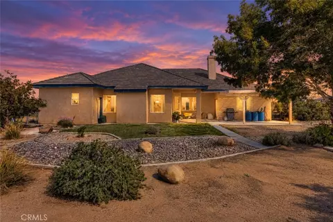 Exterior - 9550 Lucerne, Apple Valley, CA 92308 photo 5 of 8