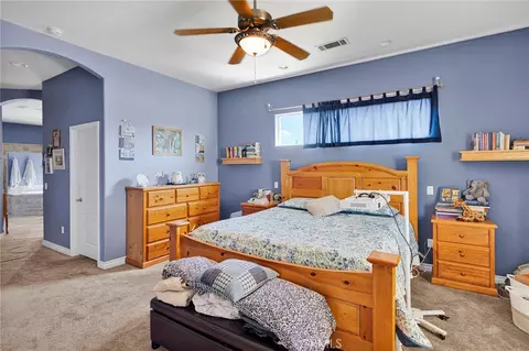 Bedroom - 9550 Lucerne, Apple Valley, CA 92308 photo 2 of 9