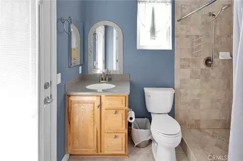 Bath - 9550 Lucerne, Apple Valley, CA 92308 photo 5 of 9