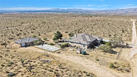 View/Area - 9550 Lucerne, Apple Valley, CA 92308 photo 2 of 10