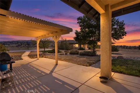 Exterior - 9550 Lucerne, Apple Valley, CA 92308 photo 8 of 8