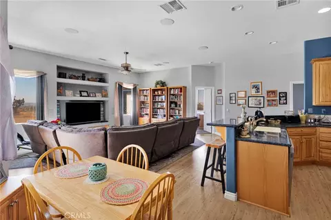 Other - 9550 Lucerne, Apple Valley, CA 92308 photo 6 of 15