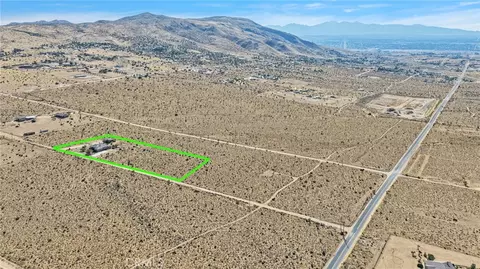 View/Area - 9550 Lucerne, Apple Valley, CA 92308 photo 9 of 10