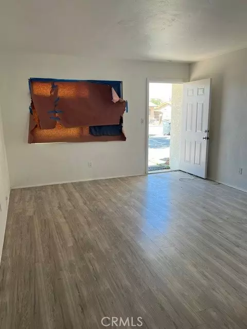 Living - 34205 Woods, Barstow, CA 92311 photo 1 of 1