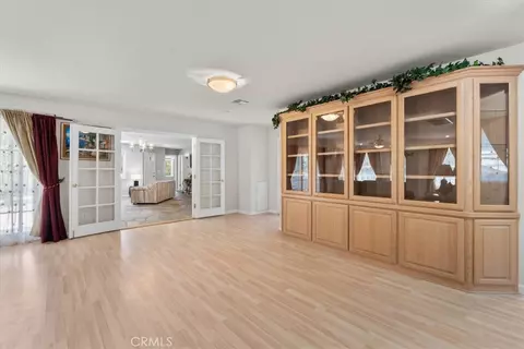 Living - 6013 Mill Rd, Wrightwood, CA 92397 photo 2 of 5