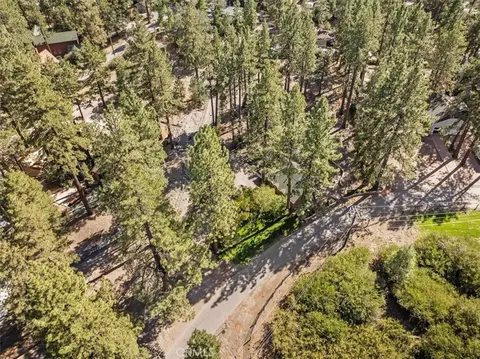 View/Area - 6013 Mill Rd, Wrightwood, CA 92397 photo 4 of 5