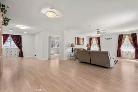 Living - 6013 Mill Rd, Wrightwood, CA 92397 photo 4 of 5