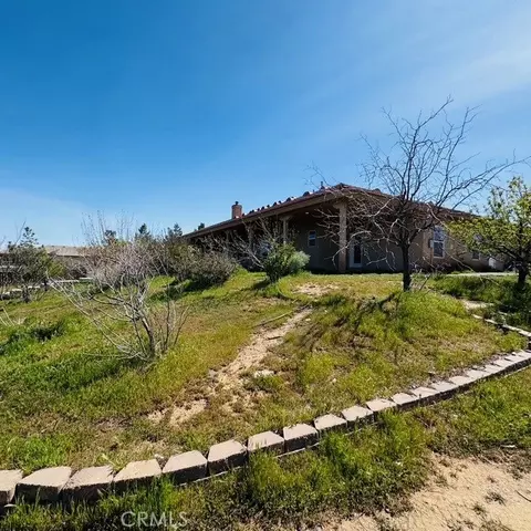 Exterior - 7438 Woodcliff, Phelan, CA 92371 photo 22 of 23