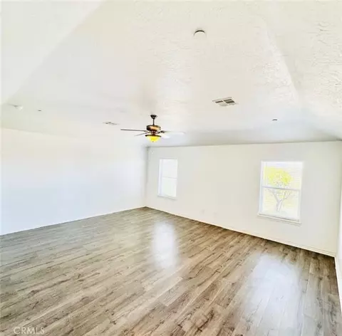 Living - 7438 Woodcliff, Phelan, CA 92371 photo 5 of 5