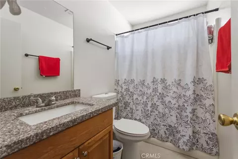 Bath - 8105 Minstead, Hesperia, CA 92345 photo 3 of 3