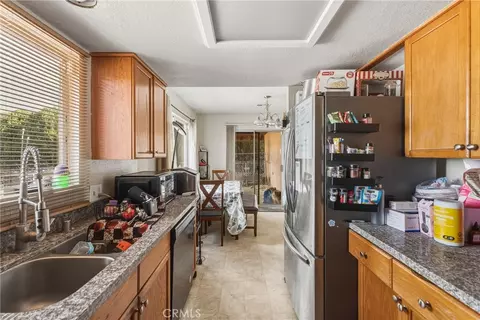 Kitchen - 8105 Minstead, Hesperia, CA 92345 photo 2 of 3