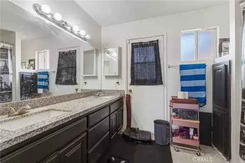 Bath - 8105 Minstead, Hesperia, CA 92345 photo 1 of 3