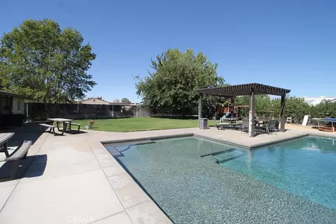 Exterior - 26340 Community, Barstow, CA 92311 photo 9 of 16