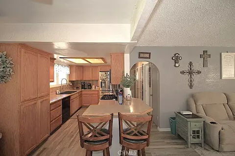 Kitchen - 26340 Community, Barstow, CA 92311 photo 2 of 4