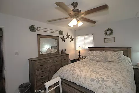 Bedroom - 26340 Community, Barstow, CA 92311 photo 4 of 5