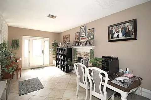 Entry Way - 26340 Community, Barstow, CA 92311 photo 1 of 1