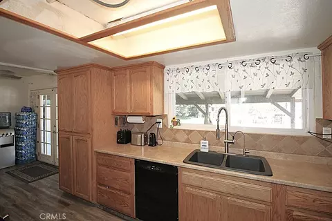 Kitchen - 26340 Community, Barstow, CA 92311 photo 3 of 4