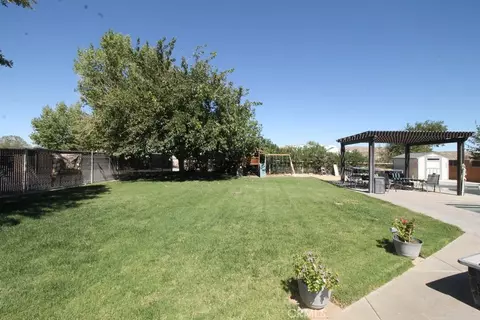 Exterior - 26340 Community, Barstow, CA 92311 photo 6 of 16