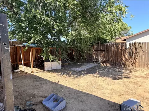 Exterior - 12839 Running Deer Rd, Apple Valley, CA 92308 photo 6 of 7