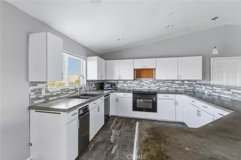 Kitchen - 3788 Olivera, Phelan, CA 92371 photo 2 of 5