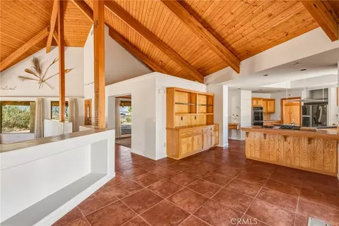 Entry Way - 13009 Rincon, Apple Valley, CA 92308 photo 1 of 2