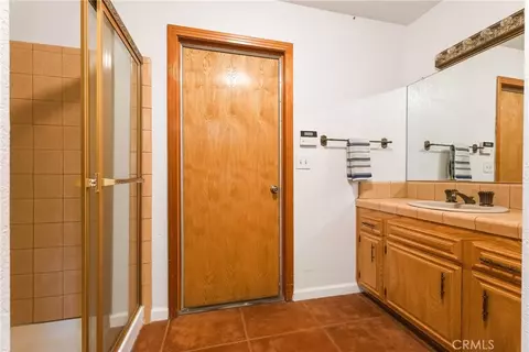 Bath - 13009 Rincon, Apple Valley, CA 92308 photo 6 of 7